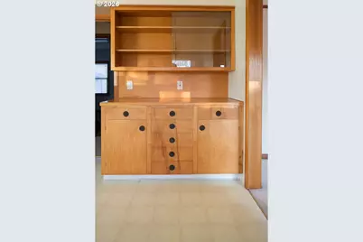 144 SE 85th Ave, Portland, OR 97216 - Photo 9