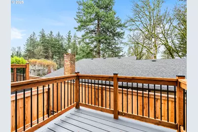 5215 SW Vacuna St, Portland, OR 97219 - Photo 11