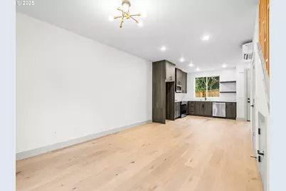 5215 SW Vacuna St, Portland, OR 97219 - Photo 5