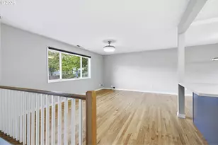 1330 SW Hume St, Portland, OR 97219 - Photo 3