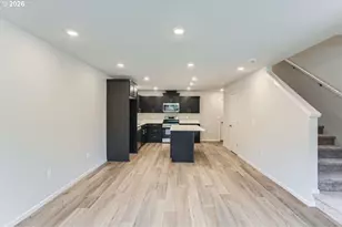 867 Kirksey St, Woodburn, OR 97071 - Photo 5