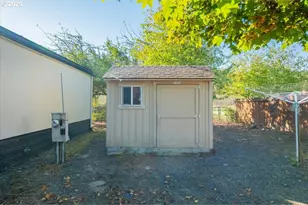 3551 Juniper St, Sweet Home, OR 97386 - Photo 21