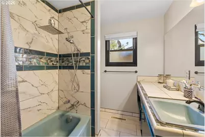 1408 Siskiyou Blvd, Medford, OR 97504 - Photo 11