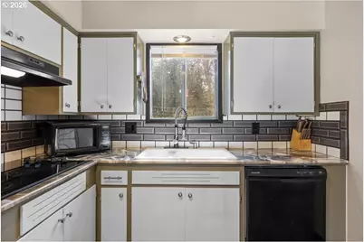 1408 Siskiyou Blvd, Medford, OR 97504 - Photo 7