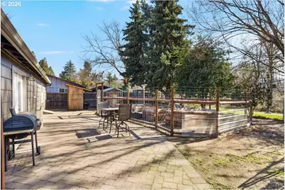 1408 Siskiyou Blvd, Medford, OR 97504 - Photo 13