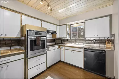 1408 Siskiyou Blvd, Medford, OR 97504 - Photo 5