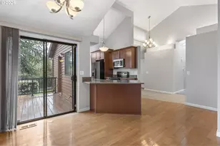 7945 SW Sorrento Rd, Beaverton, OR 97008 - Photo 13