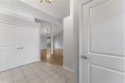 7945 SW Sorrento Rd, Beaverton, OR 97008 - Photo 5