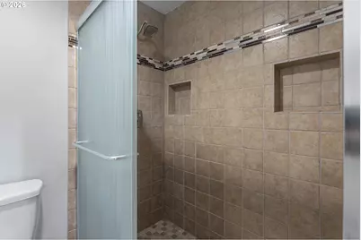 7945 SW Sorrento Rd, Beaverton, OR 97008 - Photo 27