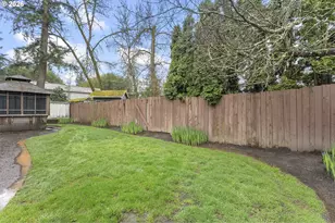 7945 SW Sorrento Rd, Beaverton, OR 97008 - Photo 41