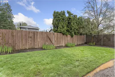 7945 SW Sorrento Rd, Beaverton, OR 97008 - Photo 39