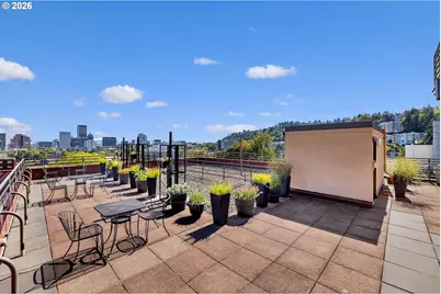 2021 SW Main St #33, Portland, OR 97205 - Photo 29