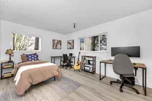 2021 SW Main St, Portland, OR 97205 - Photo 15