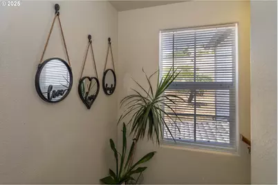 13224 SE Lookingglass Rd, Winston, OR 97496 - Photo 17