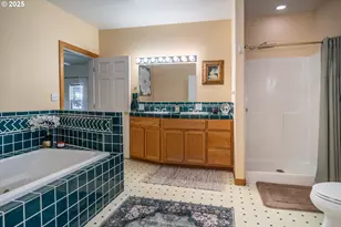 13224 SE Lookingglass Rd, Winston, OR 97496 - Photo 39