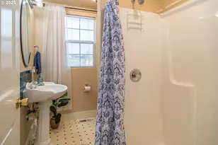 13224 SE Lookingglass Rd, Winston, OR 97496 - Photo 37