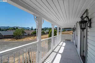 13224 SE Lookingglass Rd, Winston, OR 97496 - Photo 7