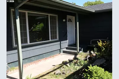 1805 Hemlock St, Eugene, OR 97404 - Photo 3