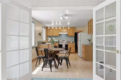 1805 Hemlock St, Eugene, OR 97404 - Photo 17