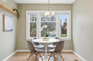 9752 N Ivanhoe St, Portland, OR 97203 - Photo 5