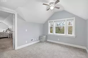 9752 N Ivanhoe St, Portland, OR 97203 - Photo 13