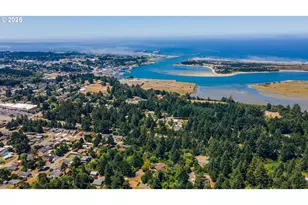 705 Ohio Ave NE, Bandon, OR 97411 - Photo 41