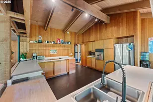 705 Ohio Ave NE, Bandon, OR 97411 - Photo 9