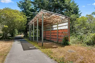 705 Ohio Ave NE, Bandon, OR 97411 - Photo 37