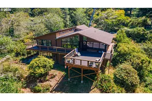 705 Ohio Ave NE, Bandon, OR 97411 - Photo 3