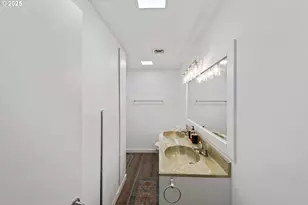 705 Ohio Ave NE, Bandon, OR 97411 - Photo 29