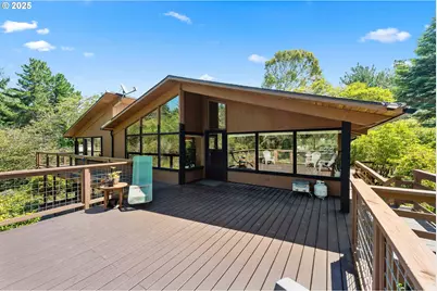 705 Ohio Ave NE, Bandon, OR 97411 - Photo 31