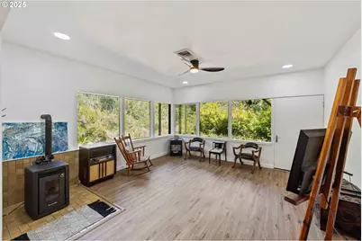 705 Ohio Ave NE, Bandon, OR 97411 - Photo 23