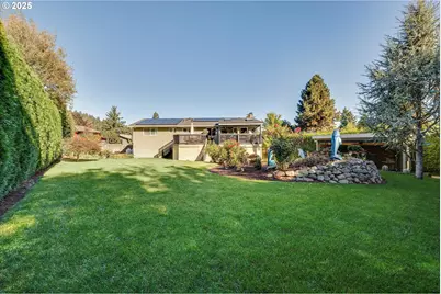 2074 SE Linden Pl, Gresham, OR 97080 - Photo 39