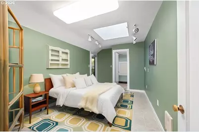 660 SW Evans St, Portland, OR 97219 - Photo 27