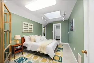 660 SW Evans St, Portland, OR 97219 - Photo 27