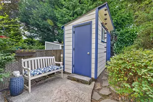 660 SW Evans St, Portland, OR 97219 - Photo 43