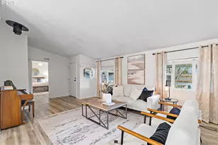 925 New Haven Dr NE, Salem, OR 97317 - Photo 7