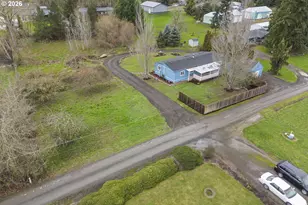 925 New Haven Dr NE, Salem, OR 97317 - Photo 33