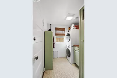 108 E 13th St, The Dalles, OR 97058 - Photo 33