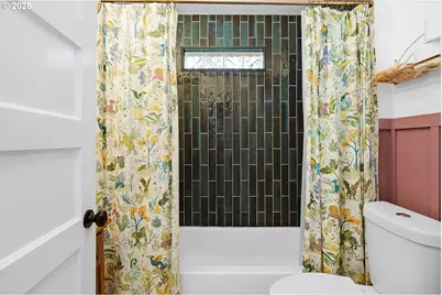 108 E 13th St, The Dalles, OR 97058 - Photo 21