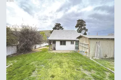 220 August St, Heppner, OR 97836 - Photo 11