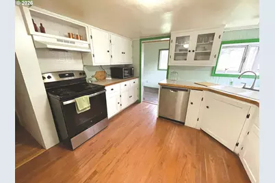 220 August St, Heppner, OR 97836 - Photo 3