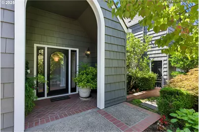 16755 Graef Cir, Lake Oswego, OR 97035 - Photo 3