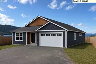 105 Magnolia Ln, Garibaldi, OR 97118 - Photo 3