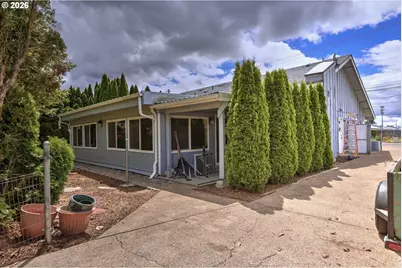 1217 Willagillespie Rd, Eugene, OR 97401 - Photo 5