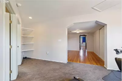1562 NW Calkins Ave, Roseburg, OR 97471 - Photo 29