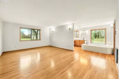 27725 Royal, Eugene, OR 97402 - Photo 15