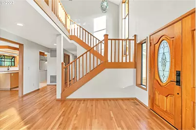 27725 Royal, Eugene, OR 97402 - Photo 9