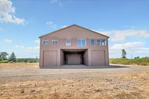 27725 Royal, Eugene, OR 97402 - Photo 37