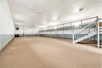 27725 Royal, Eugene, OR 97402 - Photo 35